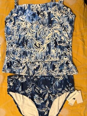 Jantzen Size 16
Blue Ocean Mosaic Tankini Set